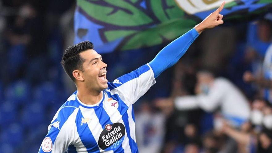 Miku celebra un gol en Riazor esta temporada. |  // CARLOS PARDELLAS