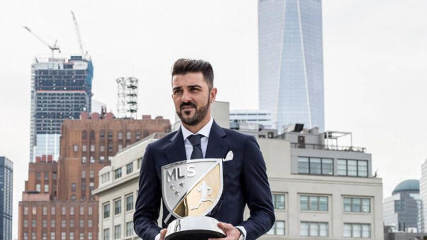 Villa con el trofeo en Manhattan.