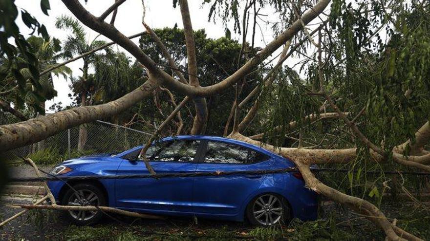 L&#039;huracà ha destrossat tot tipus de béns