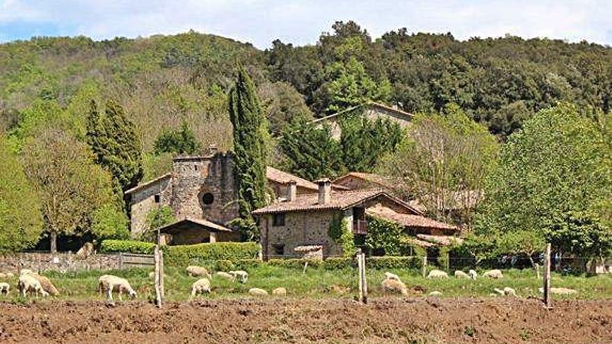 Imatge d&#039;una de les masies més importants dels nuclis de Sant Iscle, Sant Miquel i Pallerols.