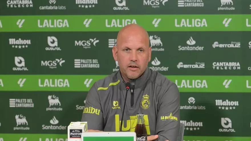 José Alberto: Lo importante es lo que pase en el partido y aislarnos de lo de fuera