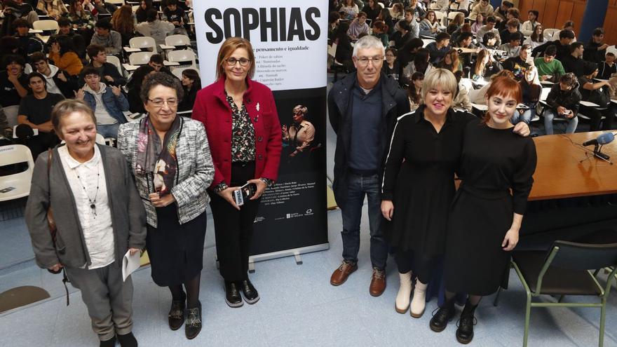 Sophias amosa o pensamento de mulleres destacadas da historia da filosofía