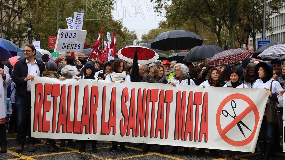 rjulve46034597 barcelona 26 11 2018  sociedad   manifestaci n de m dicos de181126190540