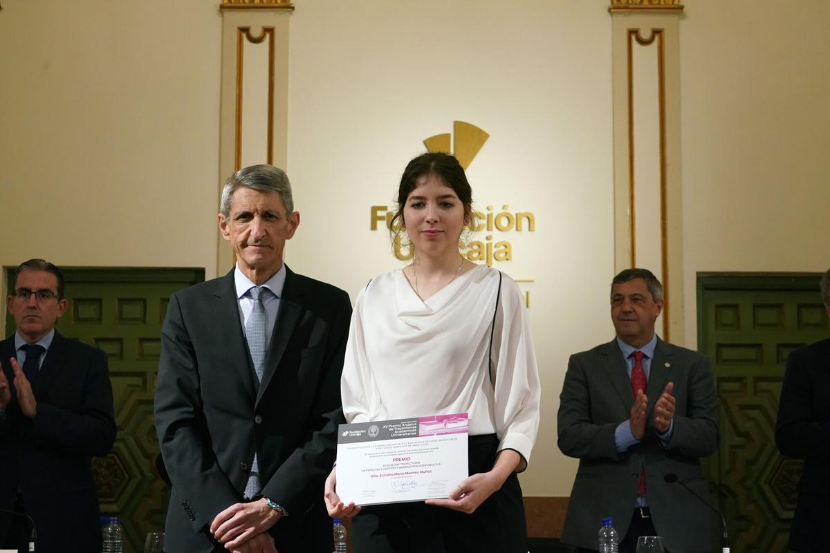 MLG 24-02-2025.-El presidente de la Fundación Unicaja, José M. Domínguez; el presidente de la Academia de Ciencias Sociales y del Medio Ambiente de Andalucía, Antonio Pascual; el director general de la Fundación Unicaja, Sergio Corral; el rector de la Universidad de Málaga, Teodomiro López, y el secretario general de Investigación e Innovación de la Junta, Antonio Posadas, asisten a la entrega de los galardones del XV Premio Andaluz de Trayectorias Académicas Universitarias.
