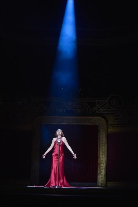 Presentación "Cabaret" en el teatro Cuyas, con ...