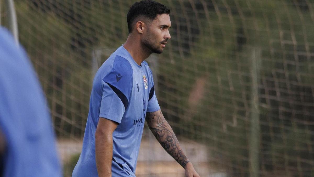 Duro test para un FC Cartagena con el gol entre ceja y ceja