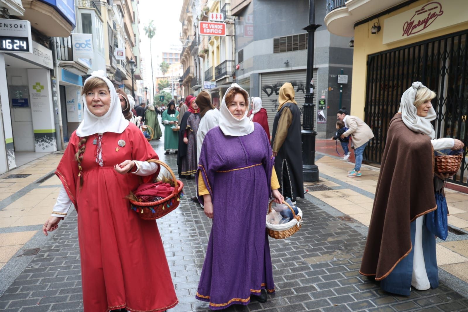 IMÁGENES | Así ha sido el desfile alternativo al Pregó de los entes vinculados