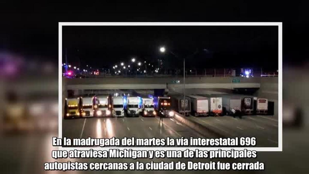 Un home que pretenia llançar-se d’un pont va convocar la solidaritat de diversos conductors, que van fer una barrera amb els seus vehicles per poder impedir-ho.