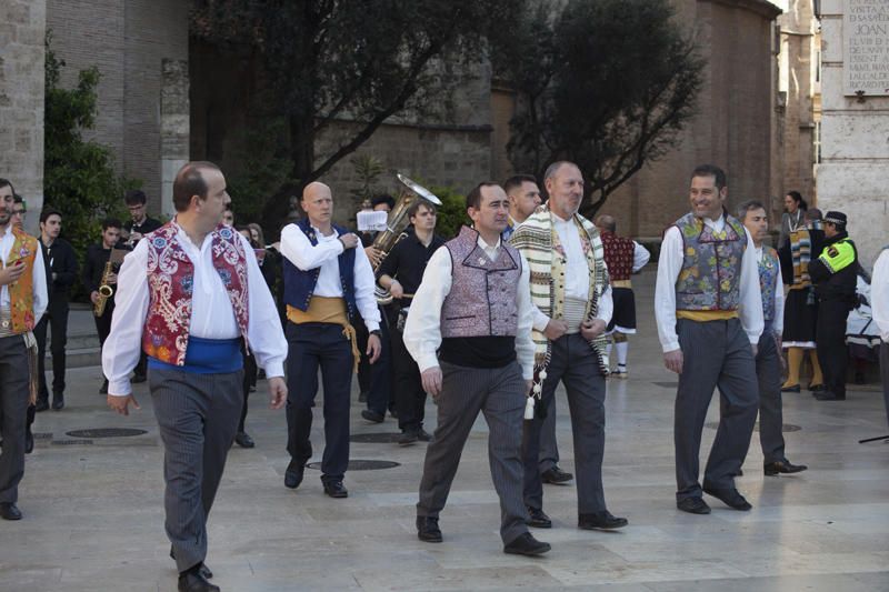 Comisiones falleras que han desfilado hasta las 18:00 horas.