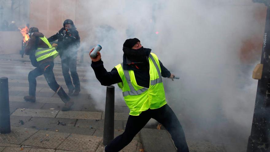 Més de 700 detinguts a França en una nova protesta dels &#039;armilles grogues&#039;
