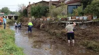 Riofrío se une para limpiar su río