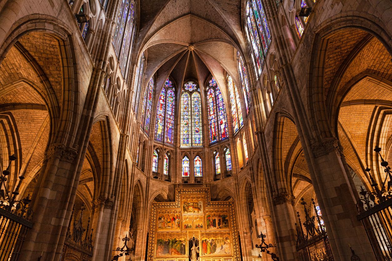 Interior de la Catedral de León, España.