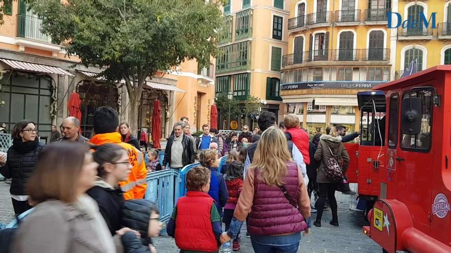 El Tren de Navidad ya recorre el centro de Palma