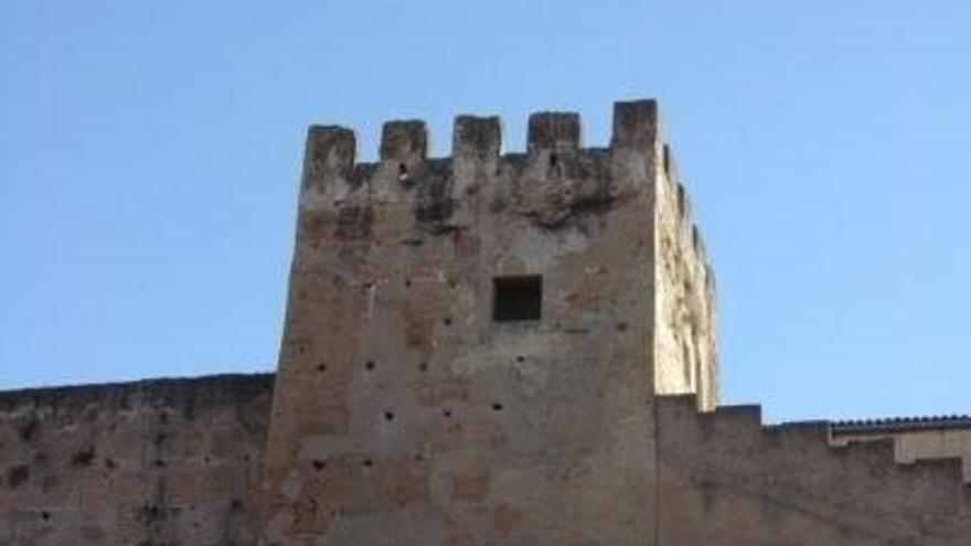 Más de 300 personas visitan la Torre del Horno de Cáceres en su primer día de apertura