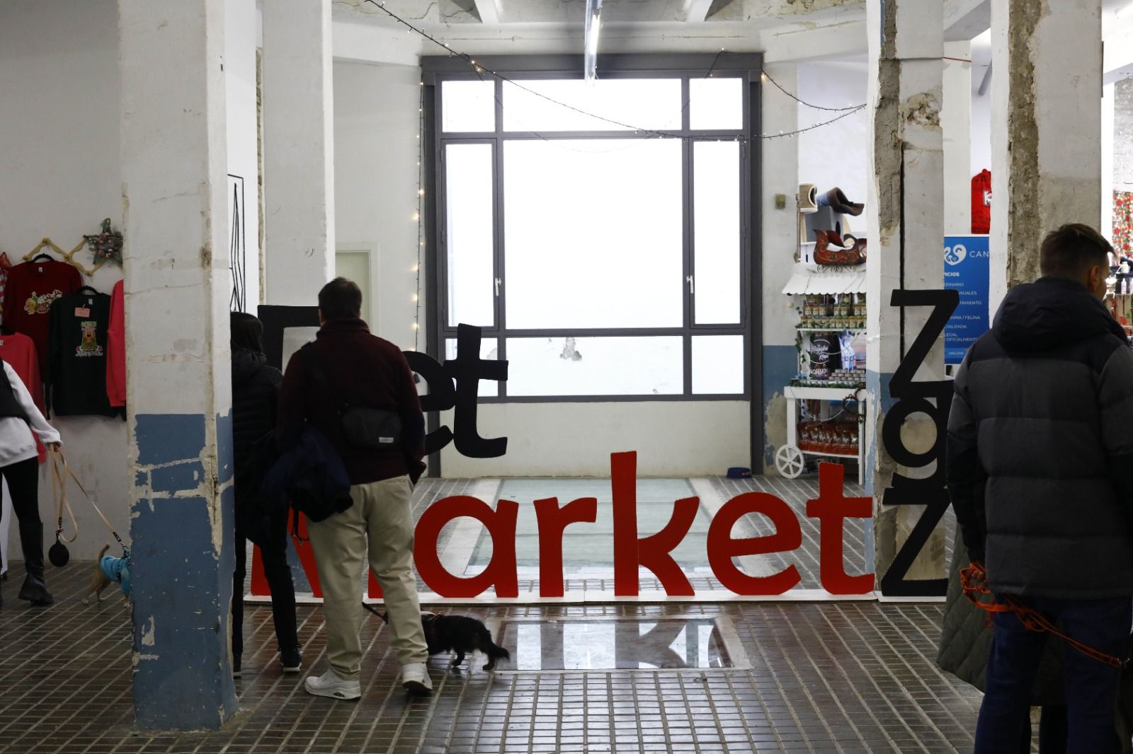 El mercado de mascotas de Zaragoza, en imágenes