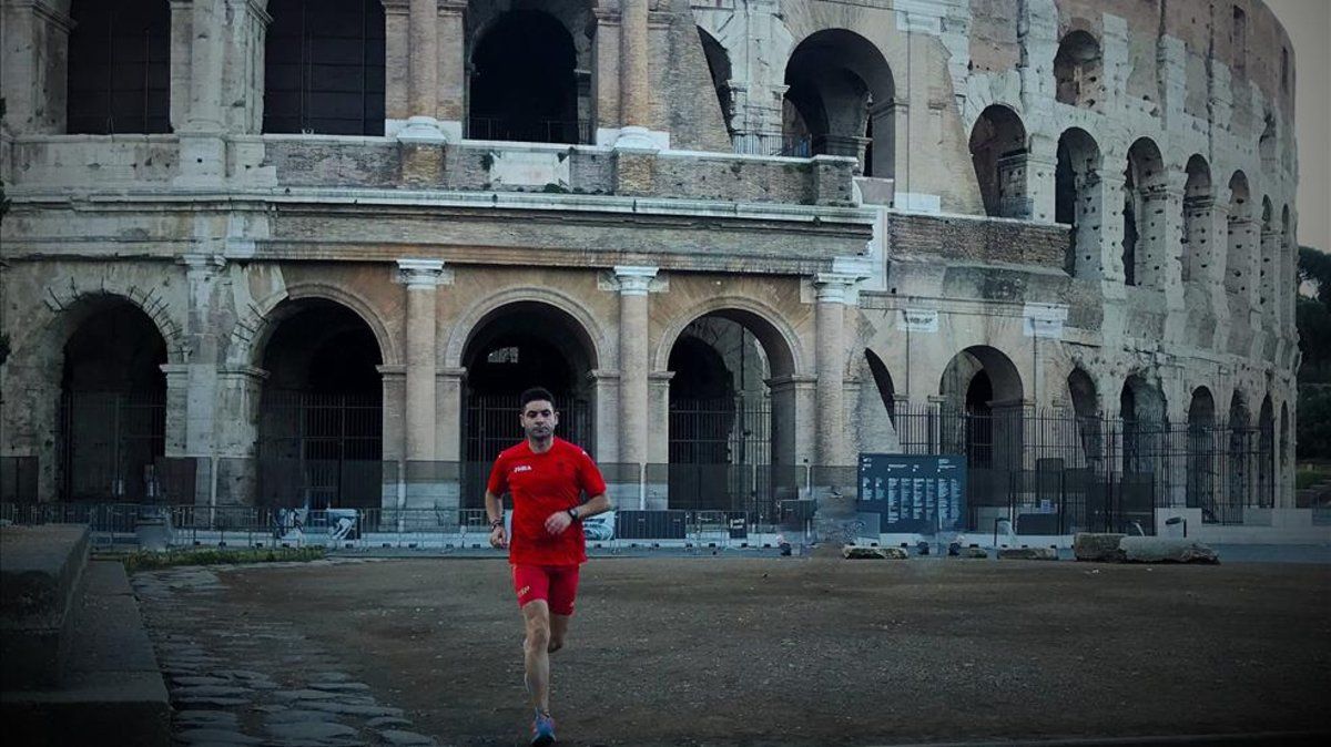 Fernando del Corral corriendo en Roma