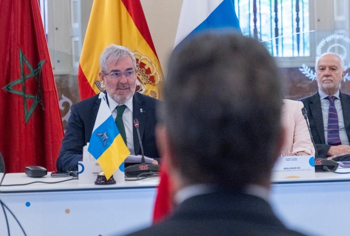Clavijo en la reunión con el presidente del Consejo Regional de Souss Massa, Karim Achengli.