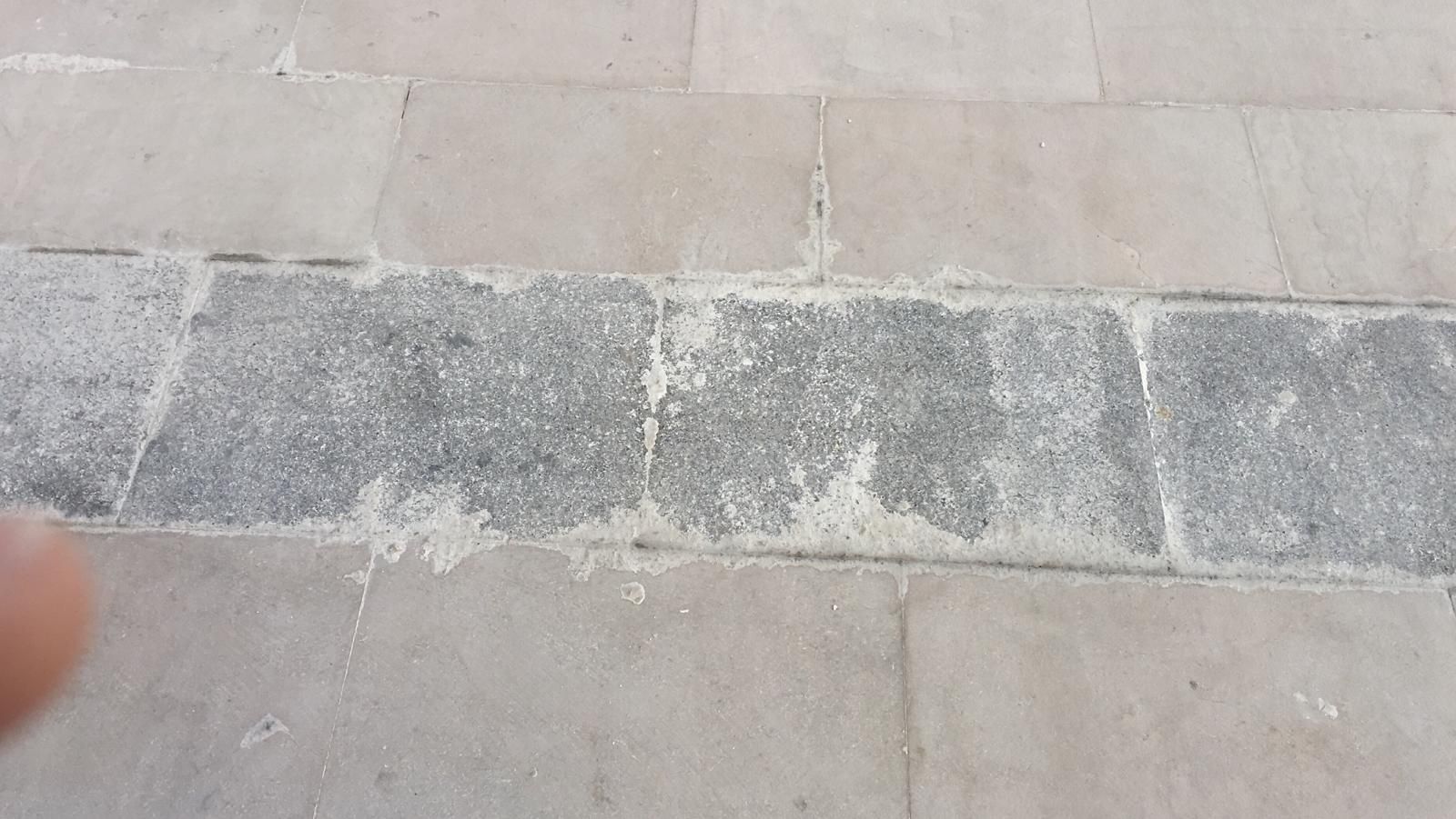 El lamentable acabado del pavimento de la Avenida de la Constitución en Alicante