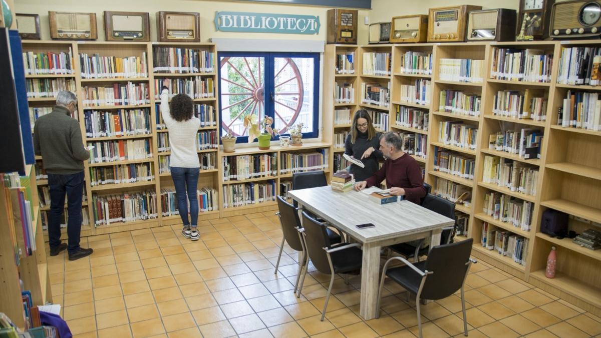 La nueva biblioteca etnográfica del Museo de Pusol en Elche.