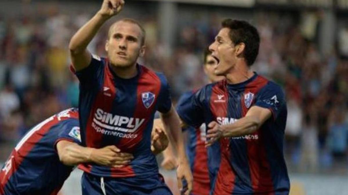 El Huesca sentenció la eliminatoria en el minuto 86