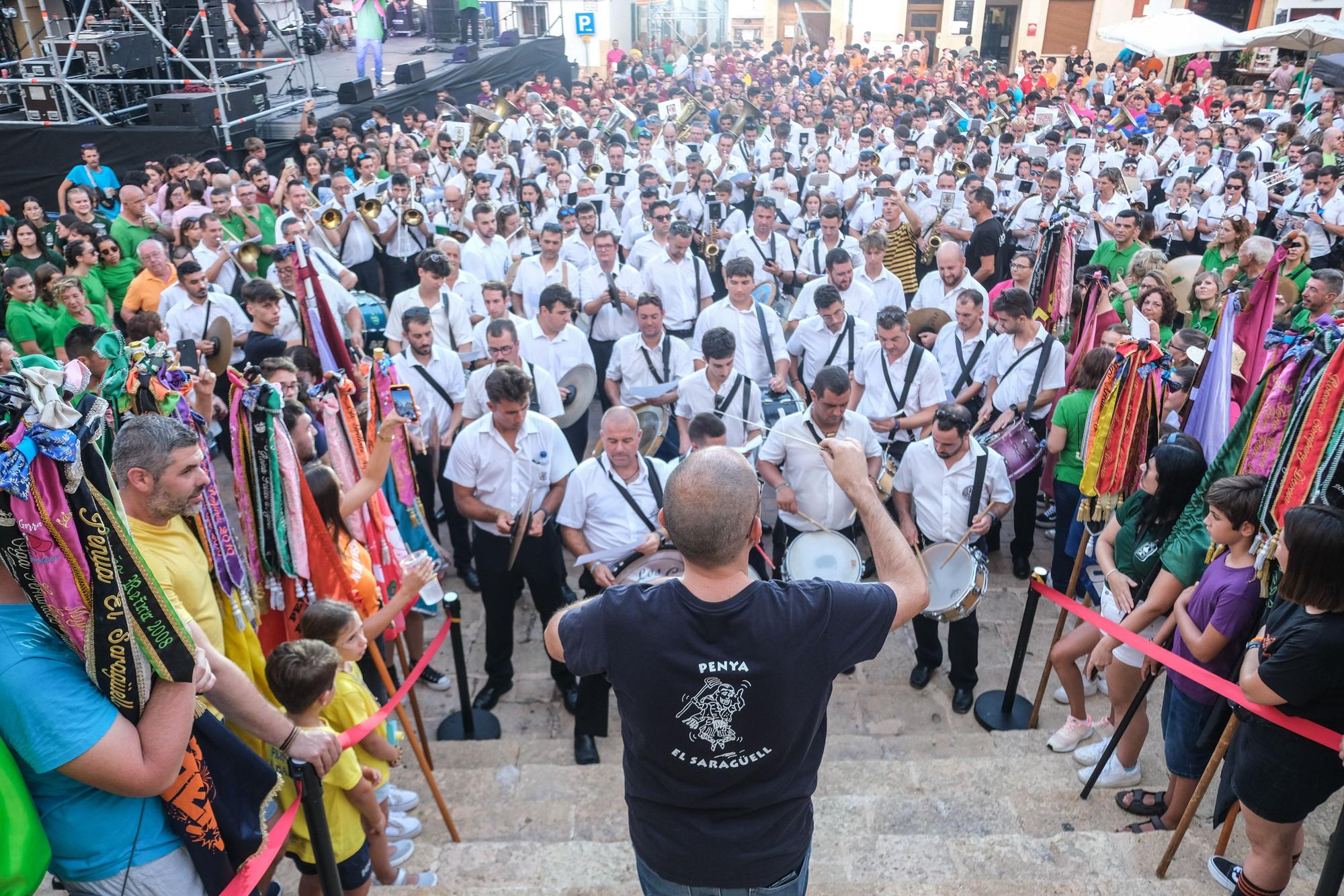 Así ha sido la Entrada de peñas de las fiestas de La Nucía