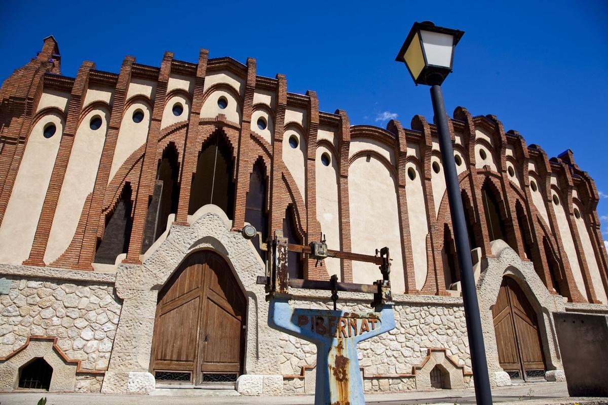 NULLES ( ALT CAMP) 08.04.2010. COMARCAS DEL DIA 13/04/2010. COMARCA DEL ALT CAMP. foto: PUIG, JOAN arxiu DG. 100408 ex 1591 JP en la foto: COOPERATIVA AGRICOLA DE SANT ISIDRE, DE NULLES