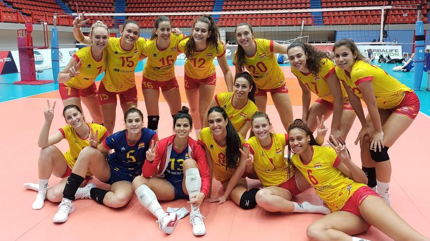 Raquel Montoro destaca en los triunfos de España en el Preuropeo de voleibol