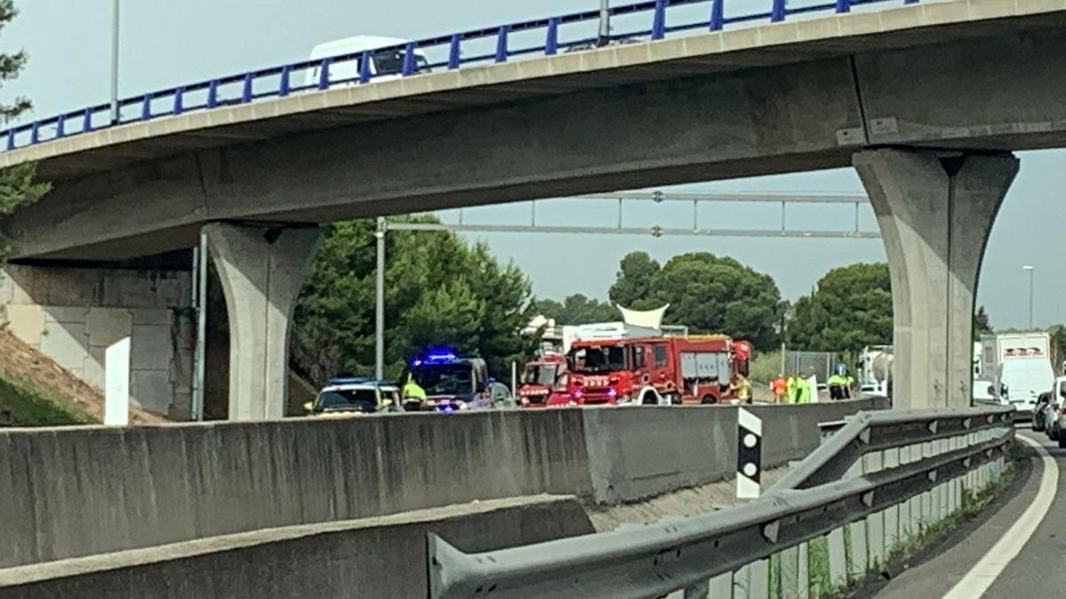 Accidente en la AP7 a la altura del antiguo peaje de Martorell