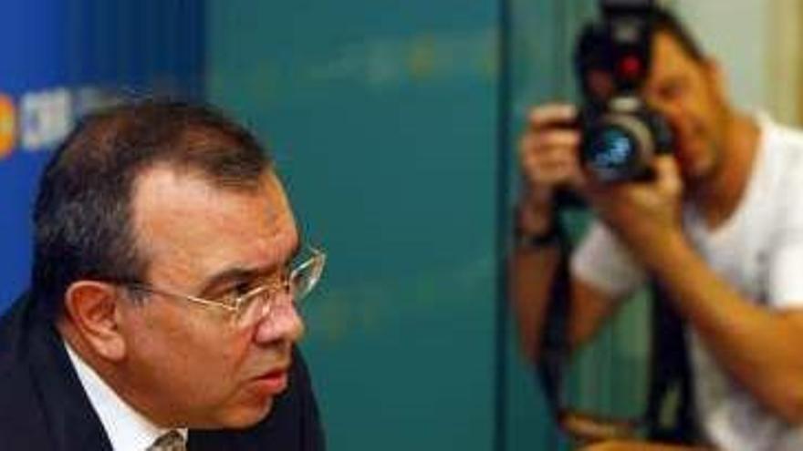 El exdirector general de la CAM Roberto López Abad, en una comparecencia pública.