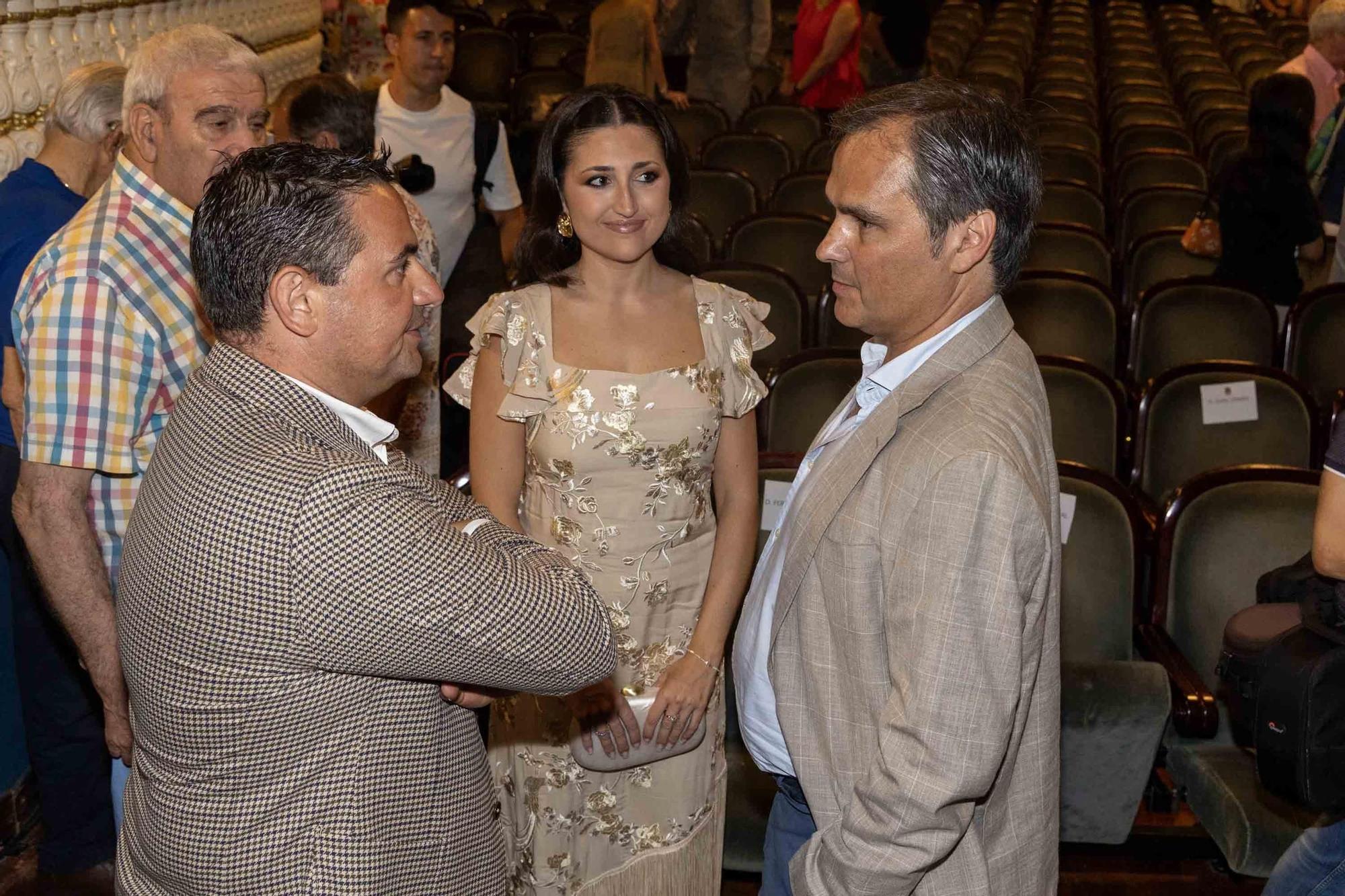 Manuel Escribano pronuncia el pregón de apertura de la Feria de Hogueras en el Teatro Principal de Alicante