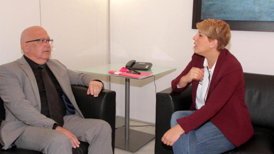 Manuel Padín y Noelia Arroyo, ayer en el Palacio de Aguirre.