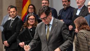 Illa firma un convenio con alcaldes para la construcción de pisos en municipios pequeños.