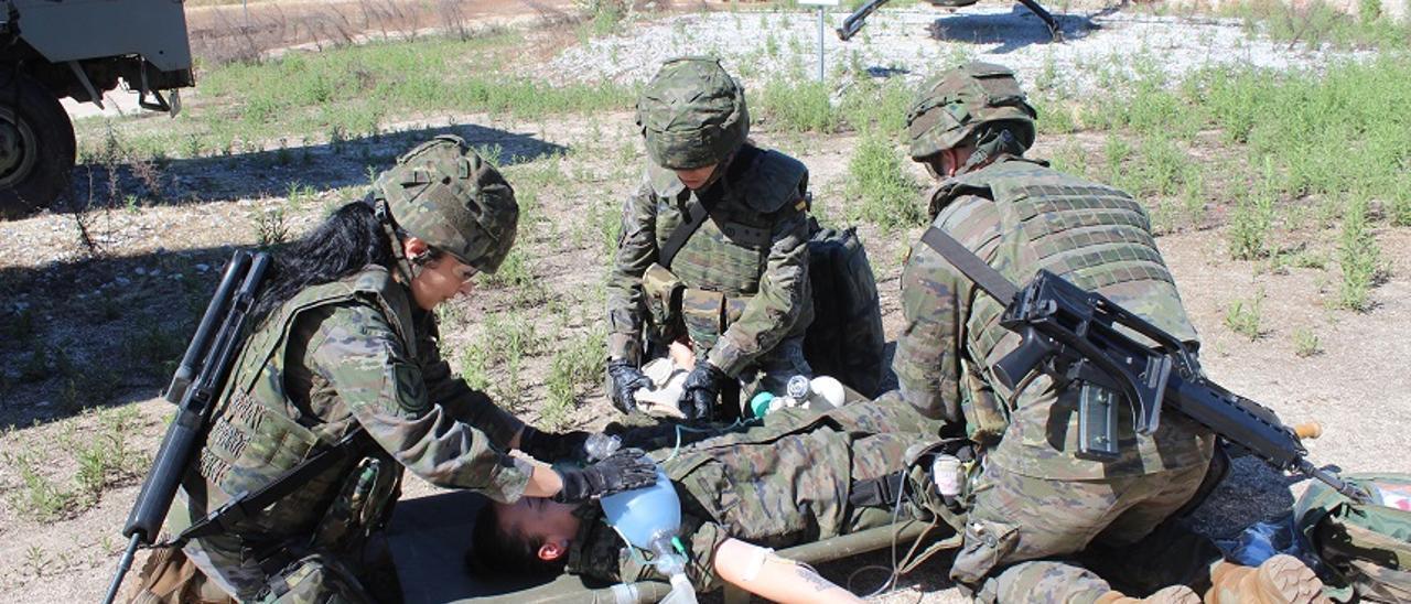 Foto de archivo de una asistencia sanitaria por parte del Ejército de Tierra.