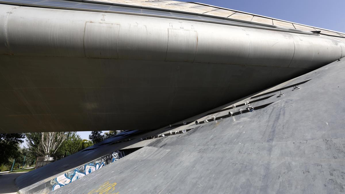 Los estribos del Pabellón Puente se encuentran muy degradados y hay que invertir 300.000 euros en repararlos.