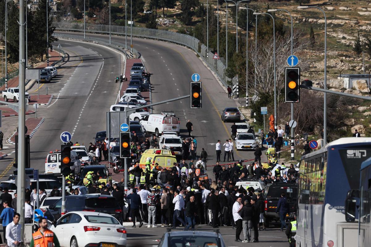 Terrorista palestino asesina a un niño israelí y hiere a otras cinco personas en Jerusalén