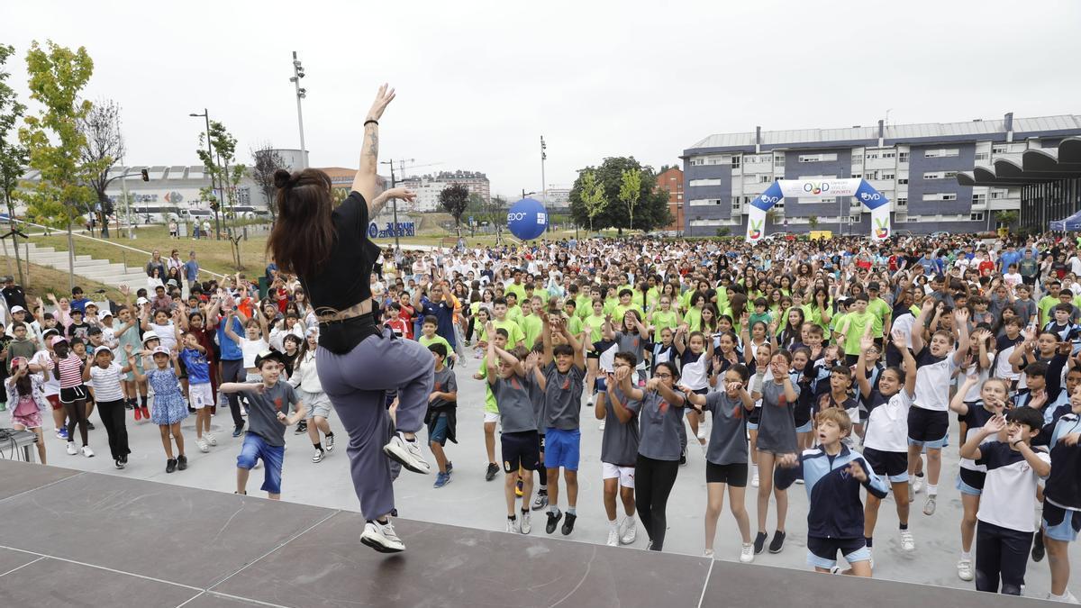 Body combat, coreografías, visitas de deportistas: así se mueven en Oviedo por los hábitos saludables más de 1.500 niños y niñas