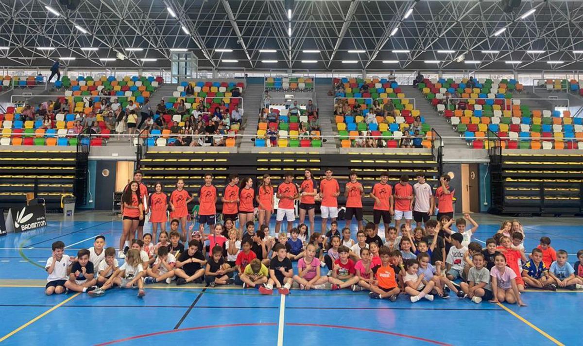 El bádminton de Ibiza goza de buena salud y de una base con un gran futuro