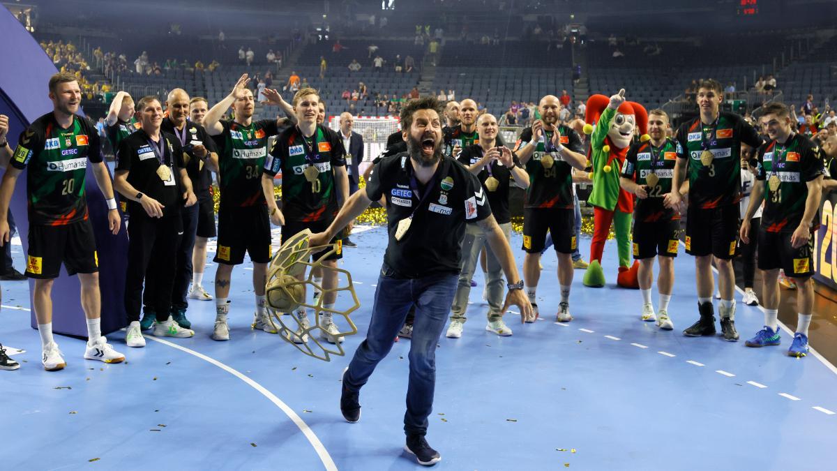 Wiegert enloqueció tras la conquista de la Champions