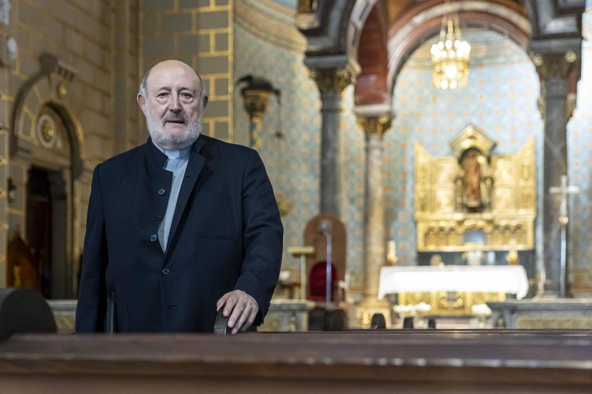 El párroco de San Juan, Javier Suárez, en una imagen de archivo