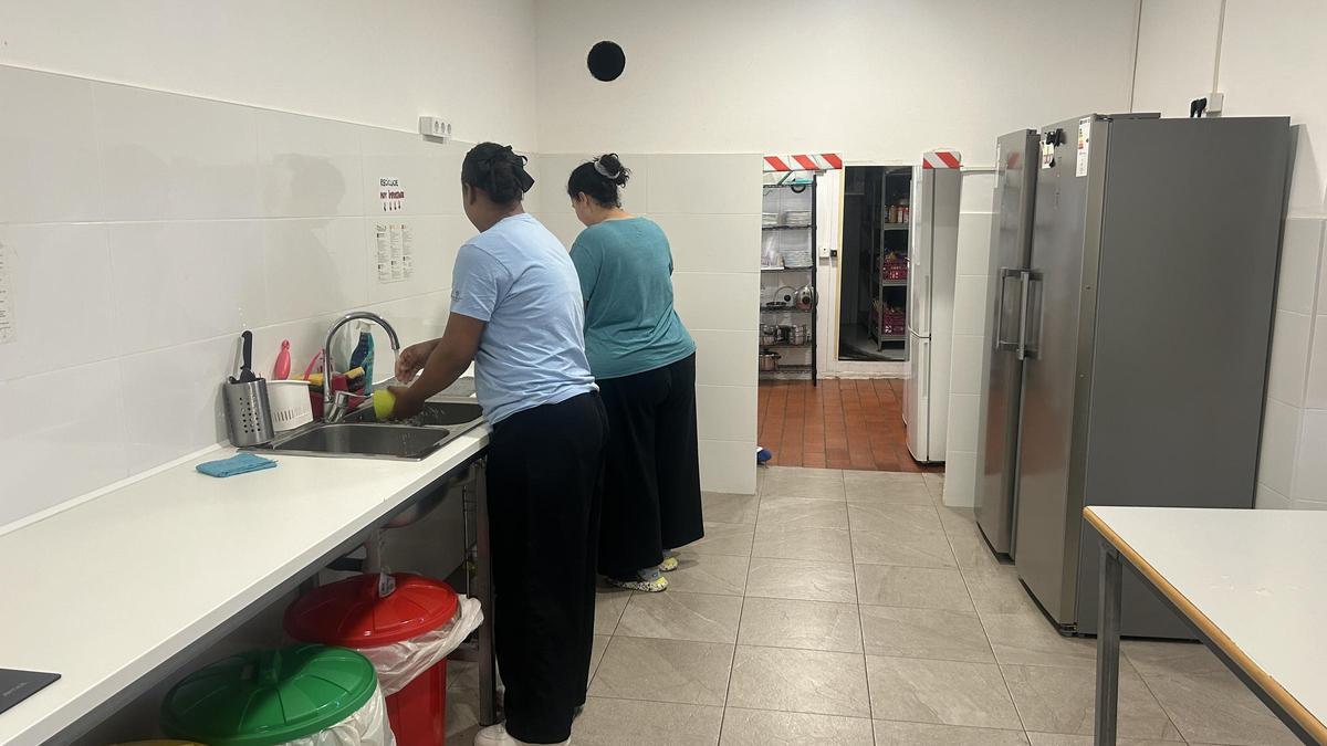 Los pisos sociales de Ca’ts Agustins ya acogen a siete familias trabajadoras del Raiguer