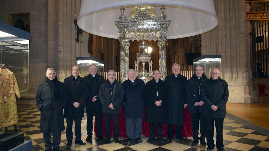 Los obispos, preocupados por la crisis del matrimonio y el apoyo al &quot;poliamor&quot;