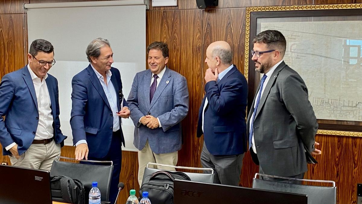 Pablo Rodríguez, Luis Padrón, Luis Ibarra y Airam Díaz en el Consejo de Administración de la Autoridad Portuaria de Las Palmas.