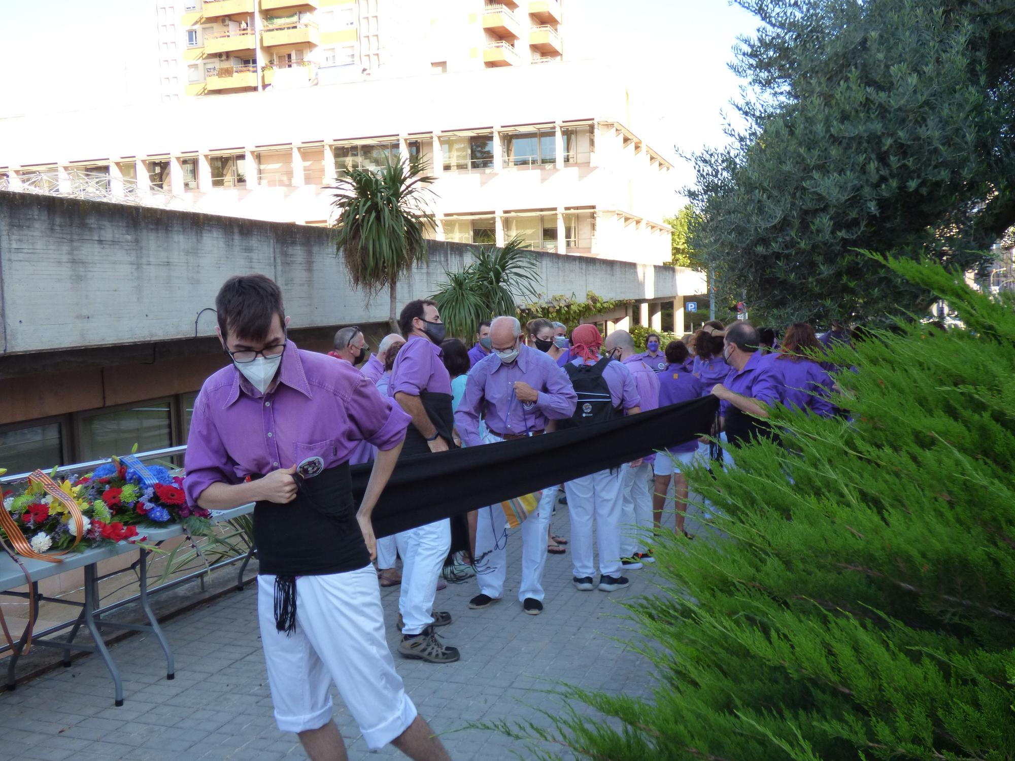 La Colla Castellera de Figueres preparant-se per fer el pilar