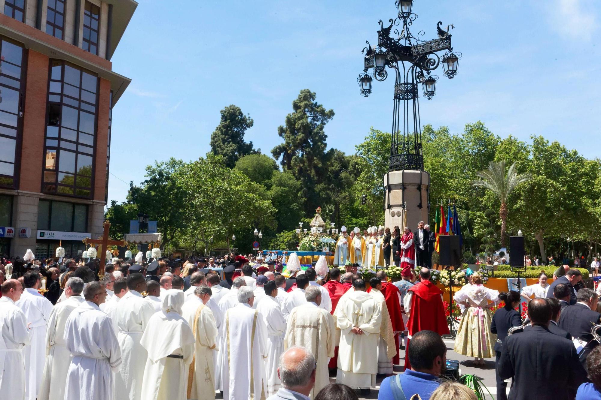 Procesión y homenaje a la Mare de Déu en la Farola en el centenario de su coronación