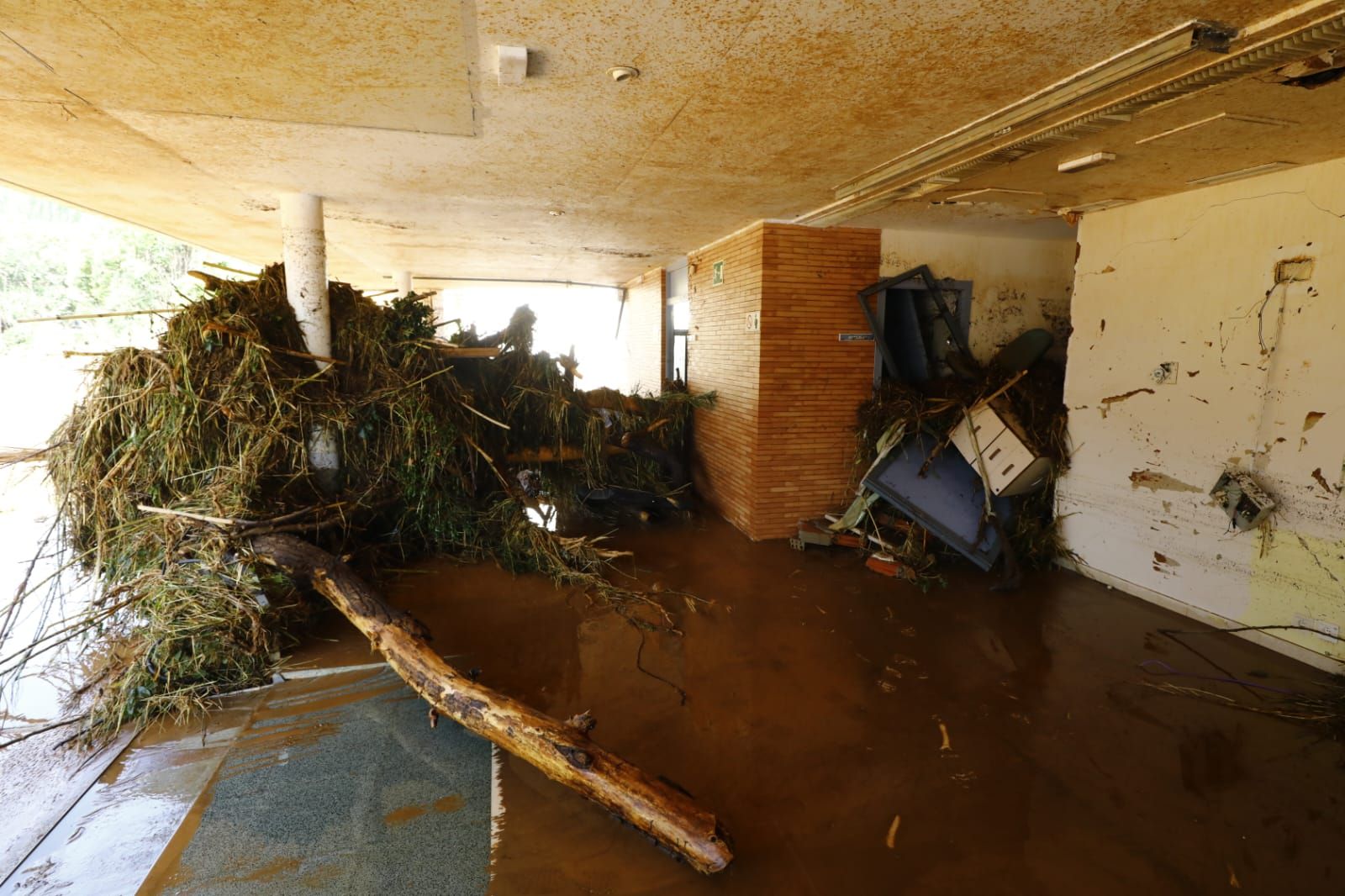 En imágenes | Así ha quedado Azuara tras la fuerte tormenta que causó destrozos este viernes