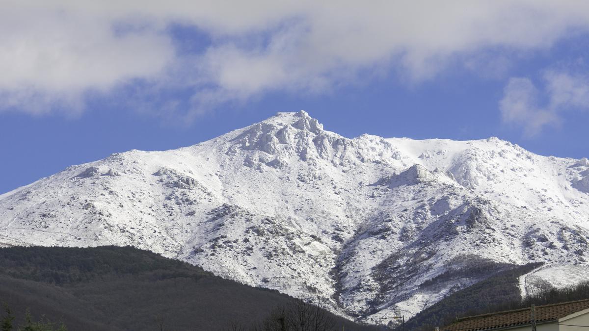 Así se veía la sierra de Hervás este lunes.