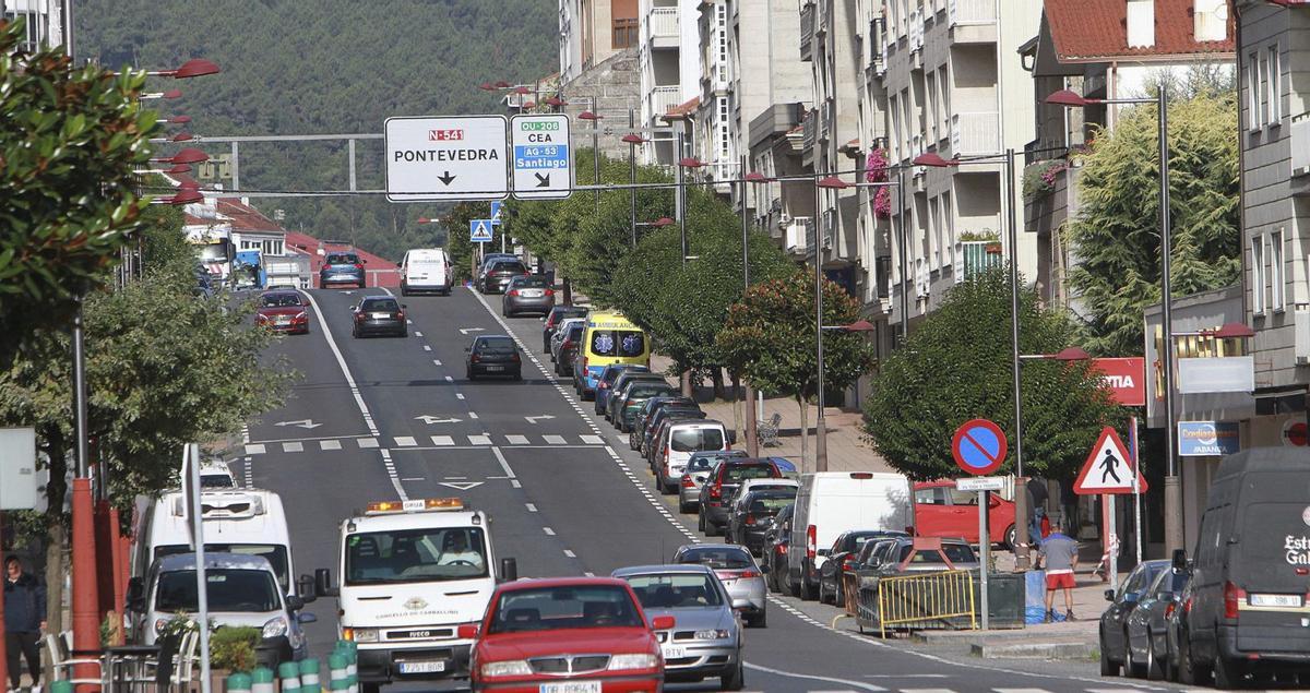El indicativo de la N-541, dirección Pontevedra, en  O Carballiño, en una imagen de archivo.