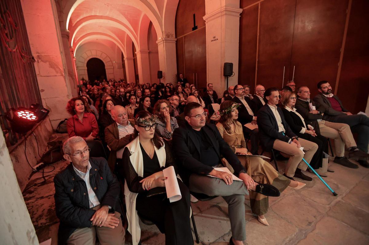 Lectura de Don Juan Tenorio XIII en el Claustro histórco de la Concatedral de San Nicolás