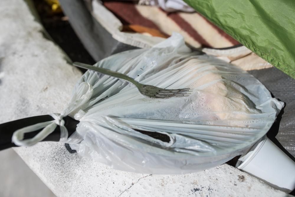 Casetas y chabolas en la playa del Parque Marítimo