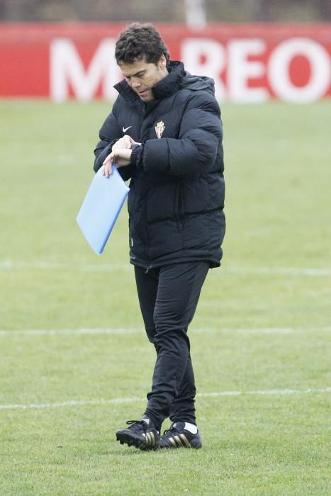 Rubi dirige su primer entrenamiento como técnico del Sporting